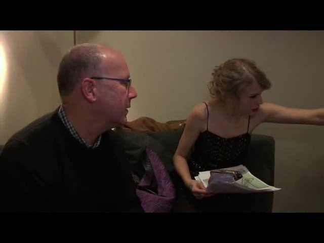 Taylor Swift — Behind the Scenes 2 (Screen Captures) — photo 47