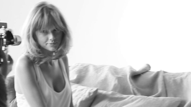 Taylor Swift — Behind the Scenes (Screen Captures) — photo 2