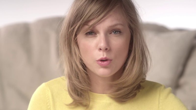 Taylor Swift — Behind the Scenes (Screen Captures) — photo 31