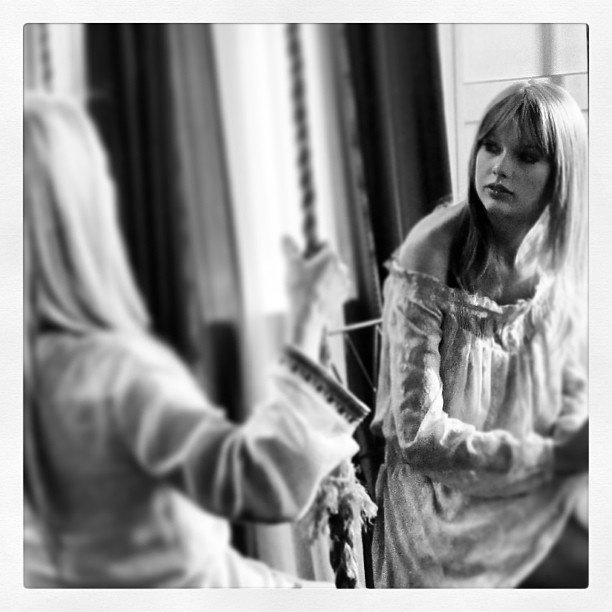 Taylor Swift — Behind the Scenes — photo 14