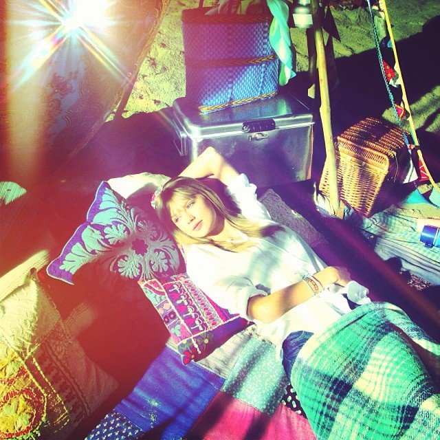 Taylor Swift — Behind the Scenes — photo 26