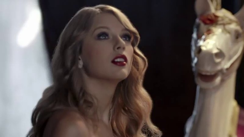 Taylor Swift — Commercial #3 — photo 12