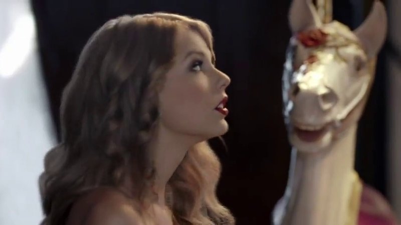 Taylor Swift — Commercial #3 — photo 13
