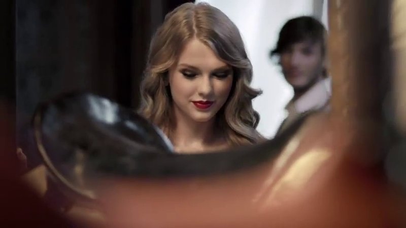 Taylor Swift — Commercial #3 — photo 19