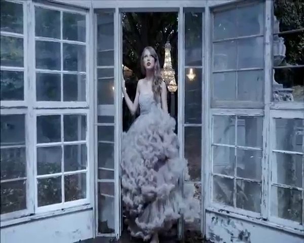 Taylor Swift — Commercial (Full Version) — photo 45