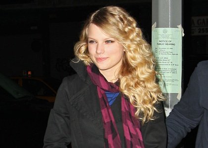 Taylor Swift — 2008 Children's Miracle Radiothon by QX104 — photo 438
