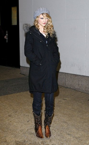 Taylor Swift — 2008 Children's Miracle Radiothon by QX104 — photo 444