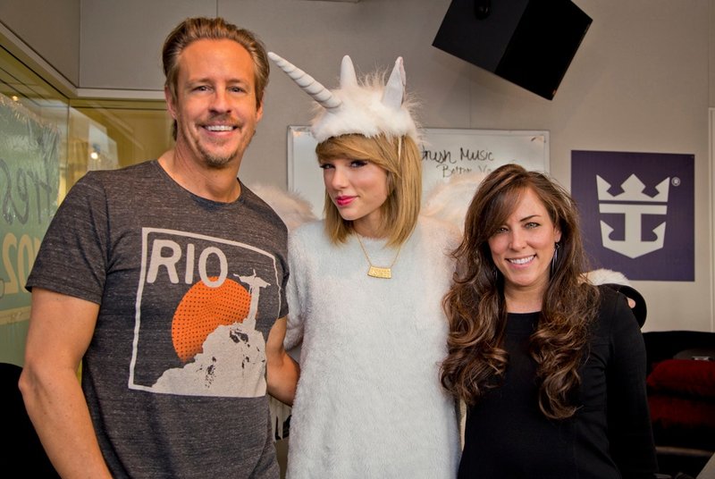 Fresh 102.7 FM (October 31, 2014)