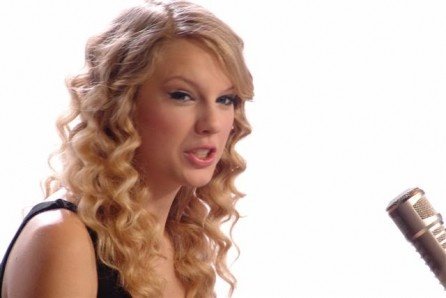 Taylor Swift — On Air With Ryan Seacrest — photo 11