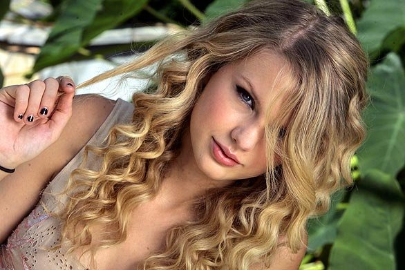 Taylor Swift — Radio Disney — photo 360