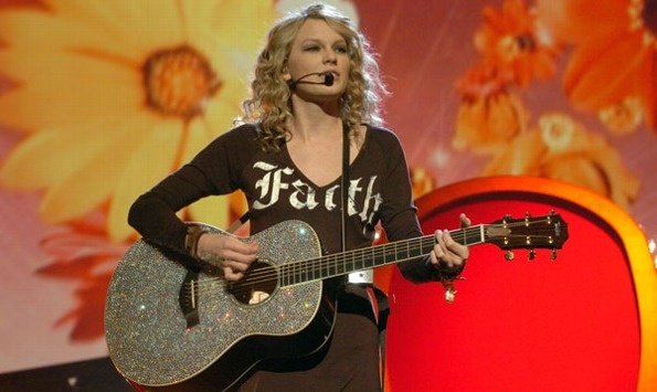 Taylor Swift — Radio Disney — photo 499