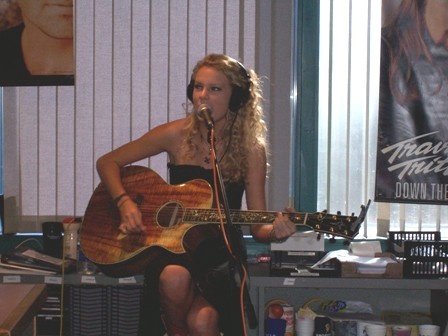 Taylor Swift — Taylor Swift in the XTU Triple Nickel Studio — photo 2