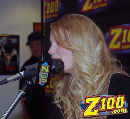 Taylor Swift — Z100 studio: Live Chat — photo 71