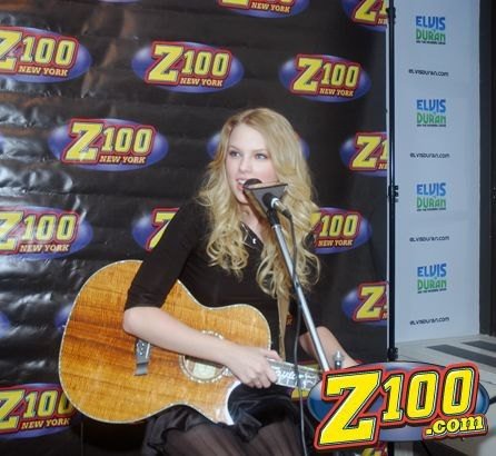 Taylor Swift — Z100 studio: Live Chat — photo 78