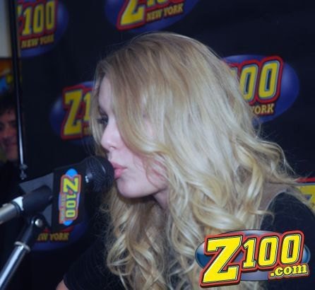 Taylor Swift — Z100 studio: Live Chat — photo 88