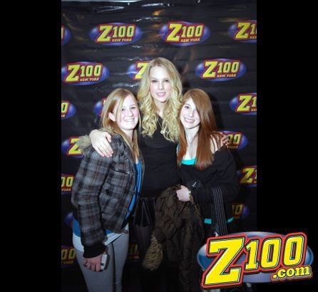 Taylor Swift — Z100 studio: Live Chat — photo 90