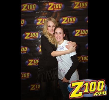 Taylor Swift — Z100 studio: Live Chat — photo 92