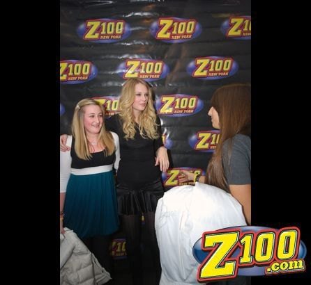 Taylor Swift — Z100 studio: Live Chat — photo 97