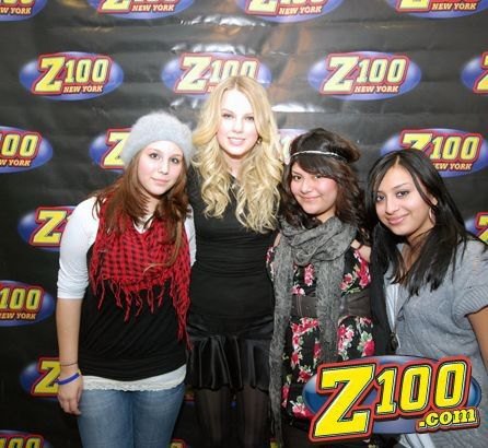Taylor Swift — Z100 studio: Live Chat — photo 109