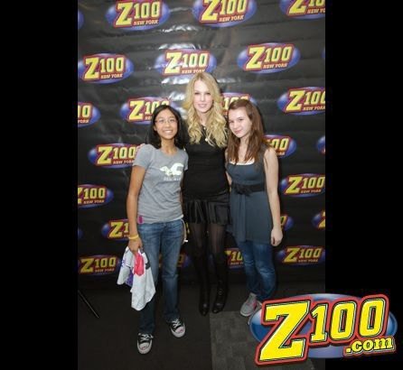 Taylor Swift — Z100 studio: Live Chat — photo 116