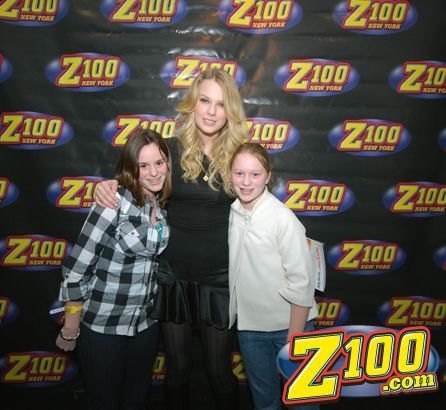 Taylor Swift — Z100 studio: Live Chat — photo 126