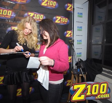 Taylor Swift — Z100 studio: Live Chat — photo 130