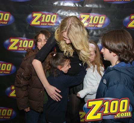Taylor Swift — Z100 studio: Live Chat — photo 135