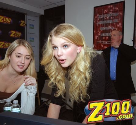 Taylor Swift — Z100 studio: Live Chat — photo 148