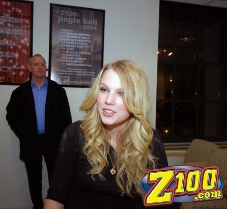 Taylor Swift — Z100 studio: Live Chat — photo 171