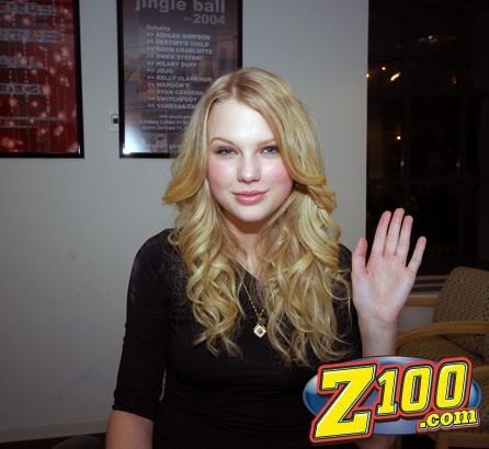 Taylor Swift — Z100 studio: Live Chat — photo 183