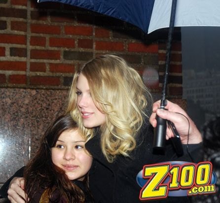 Taylor Swift — Z100 studio: Live Chat — photo 186