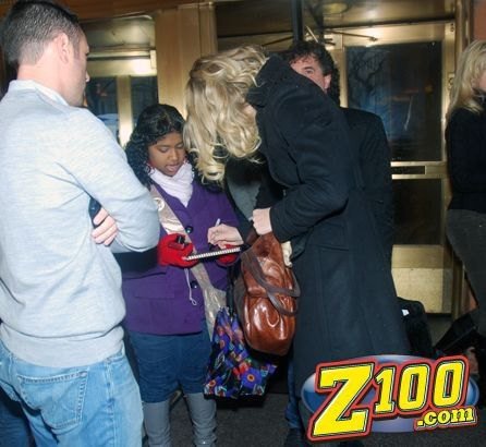 Taylor Swift — Z100 studio: Live Chat — photo 188