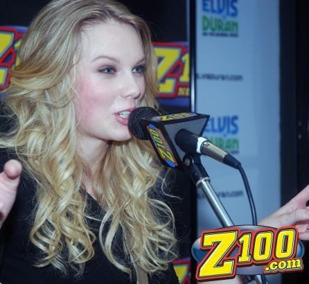 Taylor Swift — Z100 studio: Live Chat — photo 225