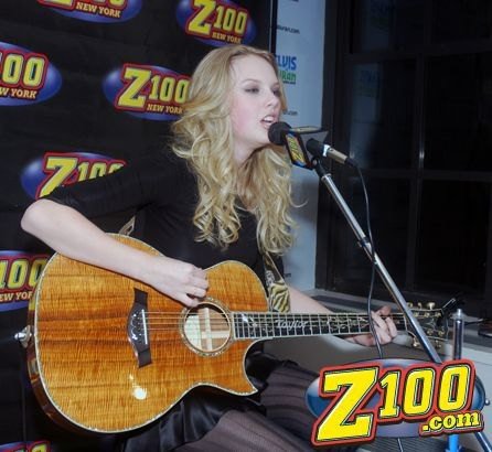 Taylor Swift — Z100 studio: Live Chat — photo 230