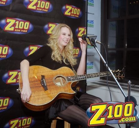 Taylor Swift — Z100 studio: Live Chat — photo 242