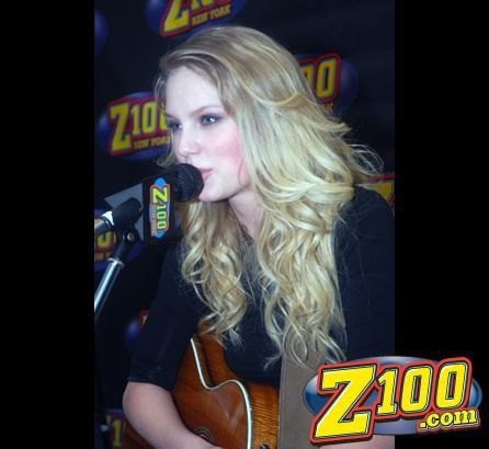 Taylor Swift — Z100 studio: Live Chat — photo 271
