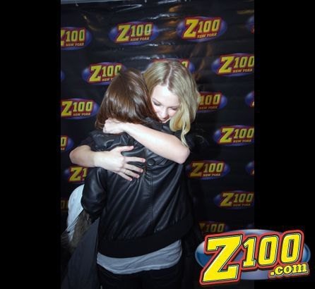 Taylor Swift — Z100 studio: Live Chat — photo 279