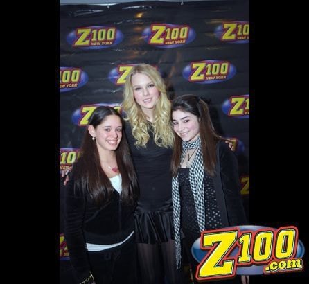 Taylor Swift — Z100 studio: Live Chat — photo 288
