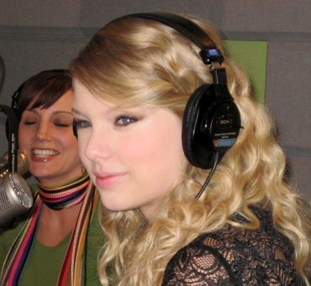 Z100 studio